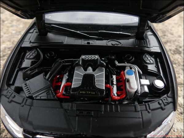1:18 Audi S5 V8 Coupe schwarz mit 20´ BBS Echt-Alufelgen inkl. OVP